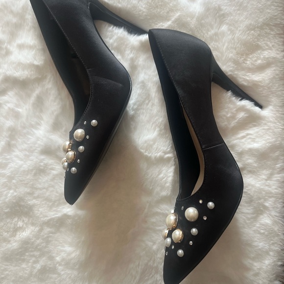 Shoes - Picture 6 of 6